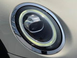LEDヘッドライトはデザイン性だけではなく夜間の安全性に非常に効果を発揮します!
