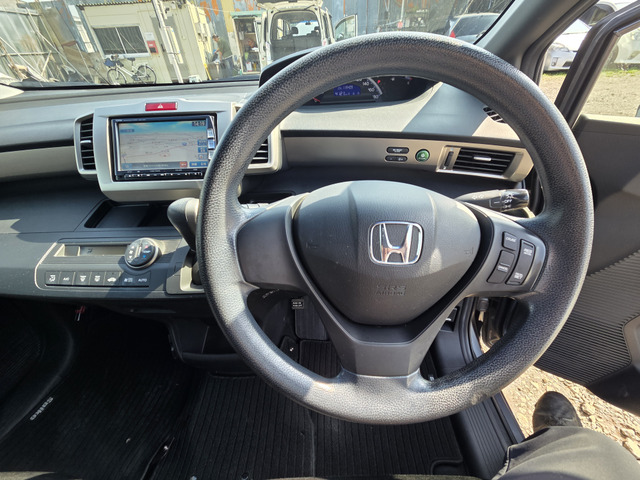 ホンダ フリードスパイク 1.5 G ジャストセレクション ワンオーナー