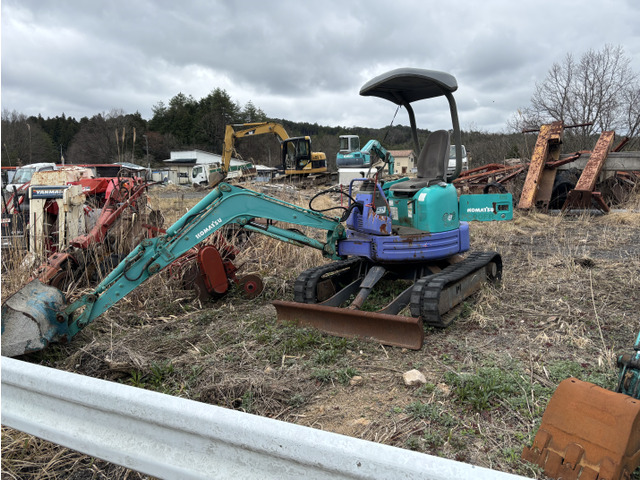 コマツ 油圧ショベル