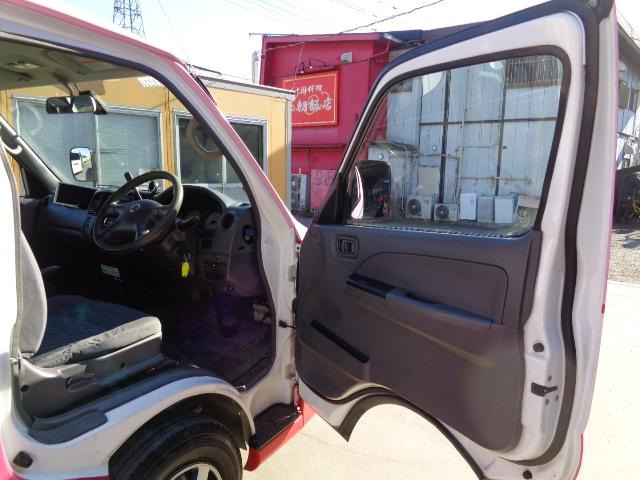 日産 キャラバンコーチ (071211) の中古車詳細 (214,445km, レッド