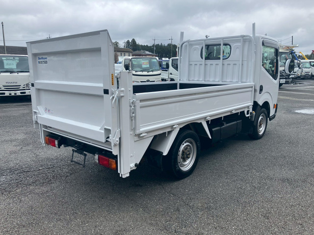 日産 アトラス 1.15t積・平ボディ・垂直ゲート4WD の中古車詳細