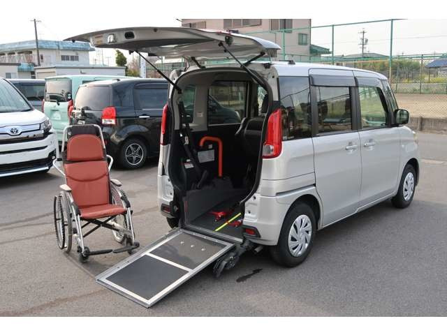 フレアワゴン XE 車いす移動車 リアシート付 ワンオーナー禁煙車 買取車 車いす移動車