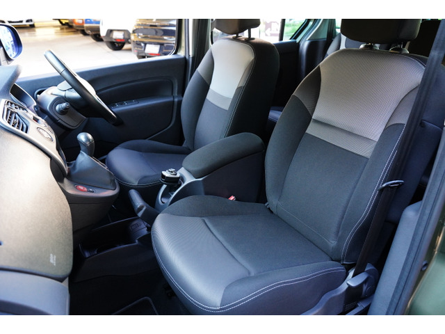 ルノー カングー