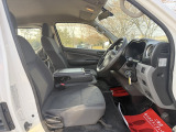 買ったばかりの愛車、ずっときれいにしていたいですよね!ご購入いただいたお車を綺麗な状態に保てるよう、コーティングなどのオプションもご用意しております。詳しくは店舗までお問い合わせください♪