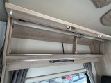 上部収納棚もございます!
