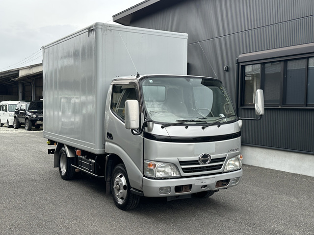 デュトロ バン 積載2t AT
