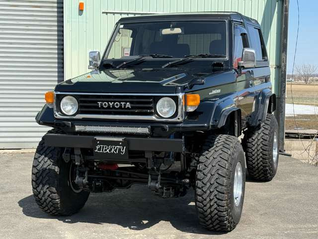 トヨタ ランドクルーザー70 4.2 ZX FRPトップ ディーゼル 4WD FOX