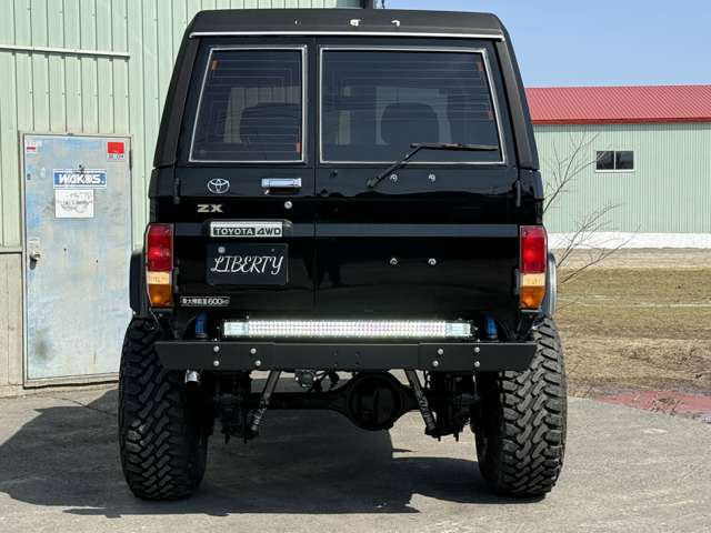 トヨタ ランドクルーザー70 4.2 ZX FRPトップ ディーゼル 4WD FOX