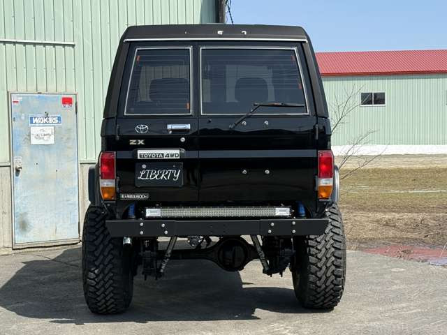 トヨタ ランドクルーザー70 4.2 ZX FRPトップ ディーゼル 4WD FOX