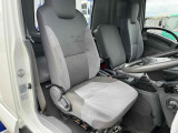 車内シート、目立つ破れなし!