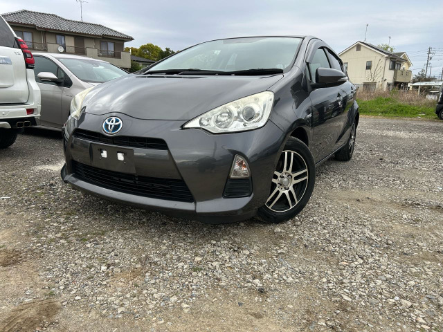 トヨタ アクア 1.5 S 名古屋市発車検2年付ナビバックモニター の中古車 