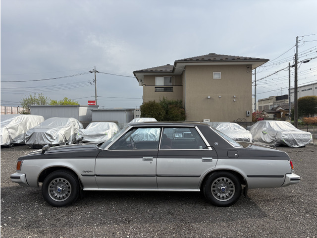 トヨタ クラウン 希少 実走行2.7万キロ の中古車詳細 (27,426km