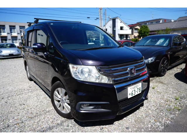 ステップワゴン 2.0 スパーダ S 4WD 8人乗り、良質車