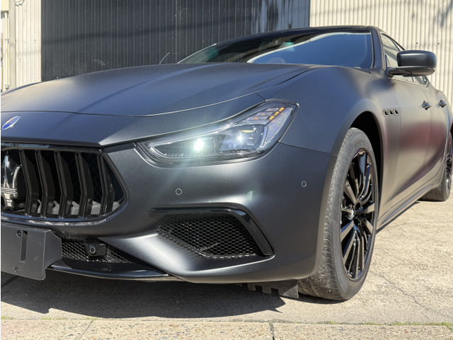 マセラティ ギブリ 3.0 後期トロフェオ風/マットブラック塗装 の中古車