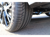 もちろんタイヤも新品なのでバリ溝です!