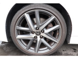 アルミホイールもFスポーツ専用アルミでガリ傷もなく綺麗な状態です!