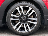 タイヤサイズ:205/45R17!