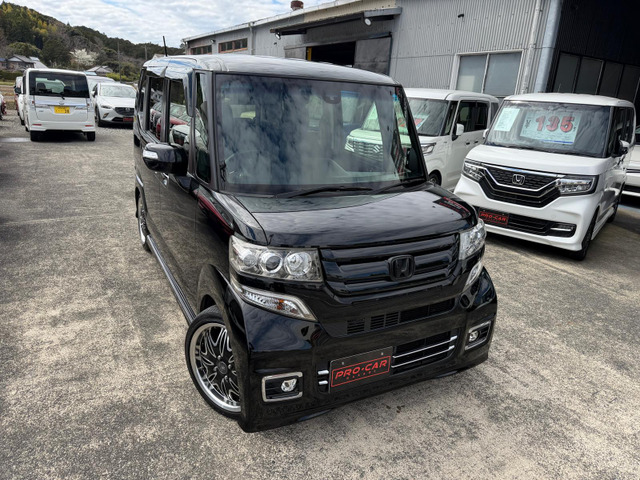 ホンダ N-BOXカスタム 