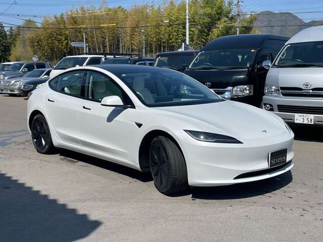 テスラ モデル3 RWD ヨークハンドル/白革/純正ナビ の中古車詳細