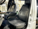 シートはめちゃくちゃ綺麗で、仕入れ時よりシートカバーで保護。また室内に匂いはなく、着色も見られないので禁煙車で間違いないと思われます。