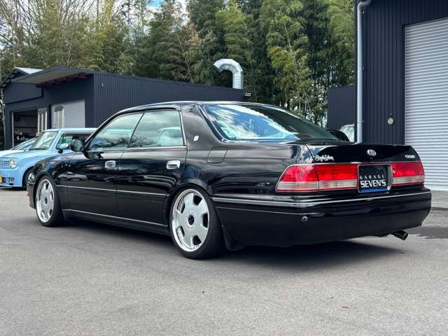 トヨタ クラウン 2.5 ロイヤルサルーン 後期型/SSR18インチAW の中古車