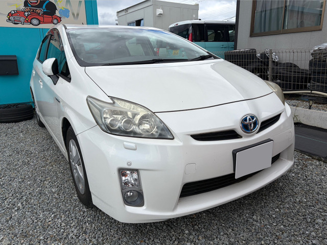 プリウス 1.8 S LEDエディション 