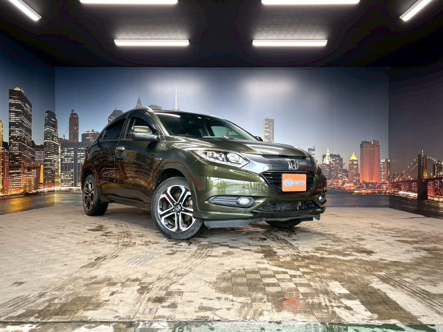 ヴェゼル 1.5 ハイブリッド Z 禁煙車 黒ハーフレザー メーカーナビ