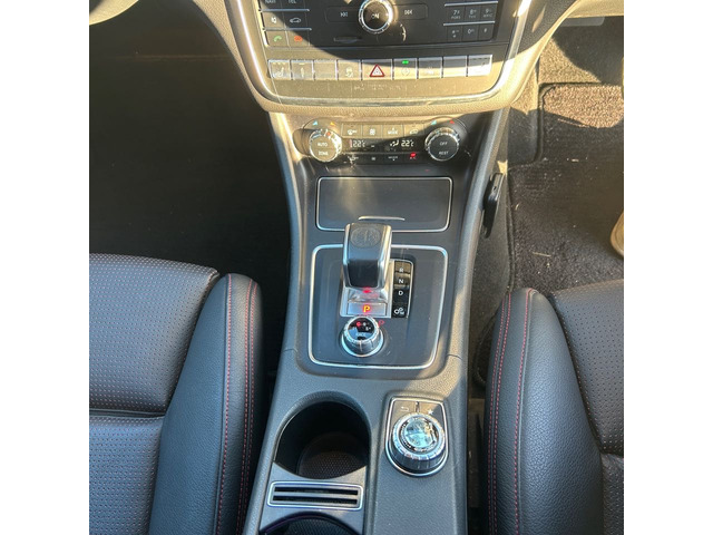 メルセデス・ベンツ CLAシューティングブレーク AMG CLA 45 4マチック