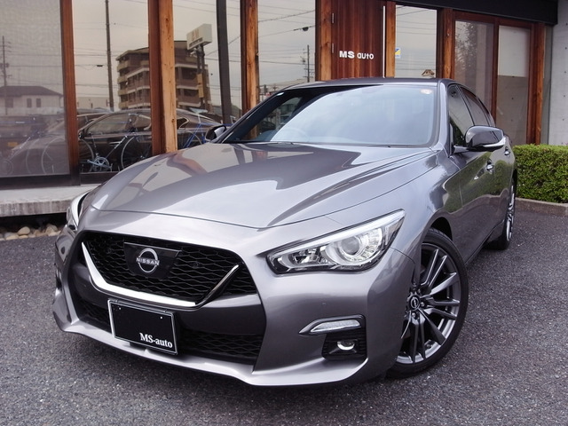 スカイライン 3.0 400R 黒革シートヒーターアラウンドビューモニタ