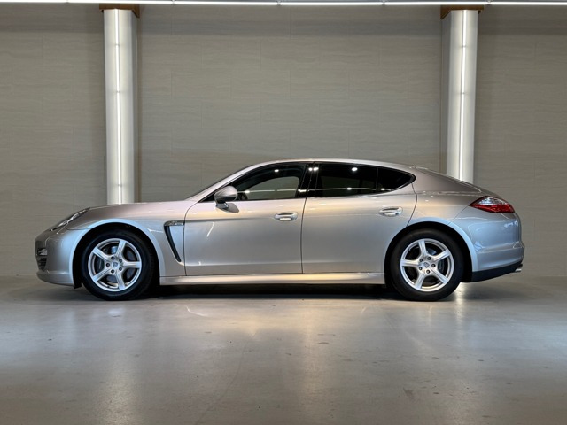 パナメーラ 3.6 PDK 右H禁煙 オリジナル個体 ガレージ保管車