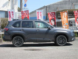 性能と実用性を備えた正統派SUV!この機会に是非!!