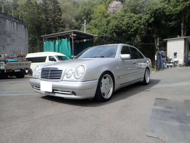 Eクラス AMG E55 ハンドメイド V8 ワンオーナー 整備済