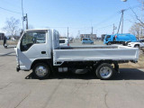 エルフ 3.0 フルフラットロー ディーゼル 4WD 1.5t 平ボデー 全低床 AT本州仕入