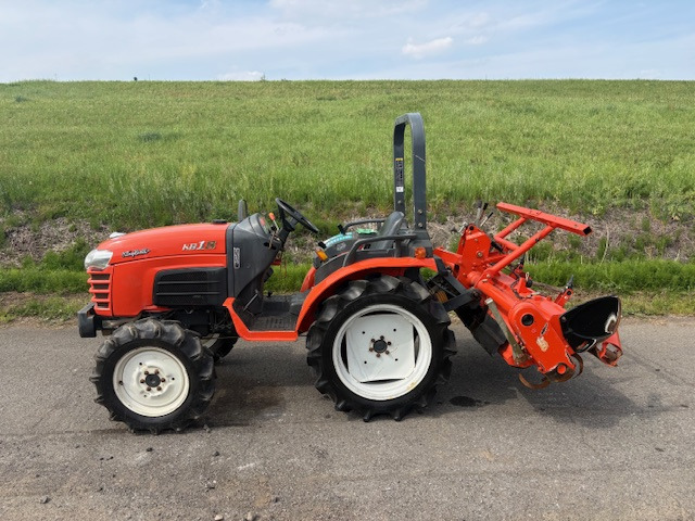 クボタ トラクタ KB18