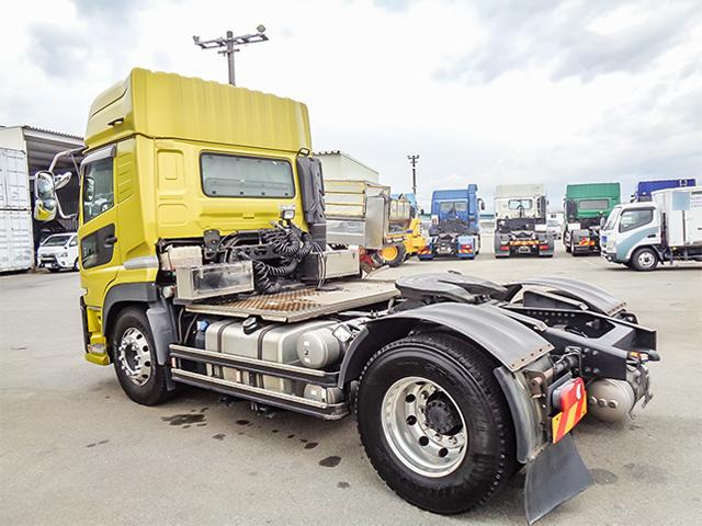 UDトラックス クオン トレーラーヘッド 460馬力 第五輪11.5t K4909 の