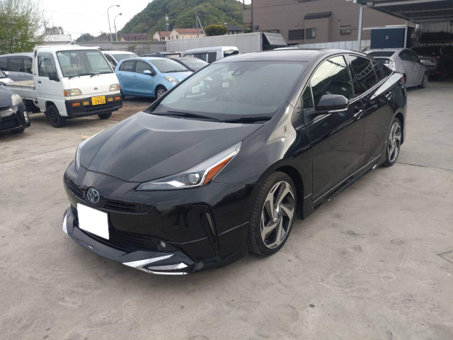 プリウス 1.8 S ツーリングセレクション ブラックエディション ローンやリースも組め...