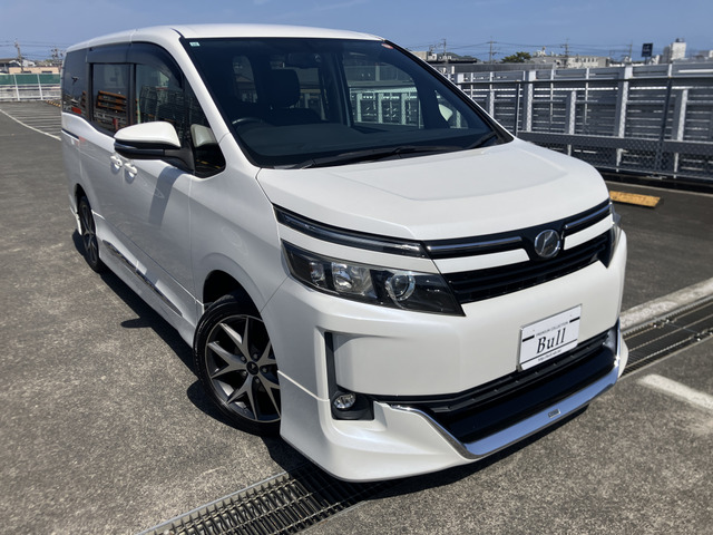 ヴォクシー 2.0 V 