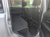 シートも広々です。(支払総額13.8万円・圏内に限り・ナビ・TV・ETC付・タイミングチェーンですのでベルト交換必要ございませ)
