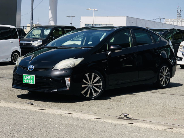 トヨタ プリウス 