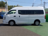 NV350キャラバン  車椅子移動車 車椅子2台仕様