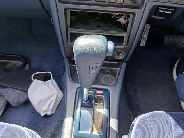 トヨタ カムリ 2.0 ZX オートマ の中古車詳細 (181,000km, ホワイト