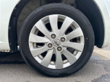 専用アルミホイール装備!おしゃれも足元からですよね♪