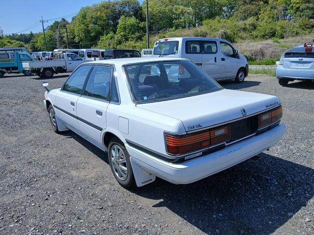 トヨタ カムリ 2.0 ZX オートマ の中古車詳細 (181,000km, ホワイト