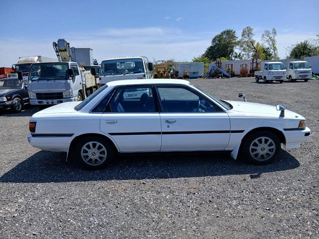 トヨタ カムリ 2.0 ZX オートマ の中古車詳細 (181,000km, ホワイト