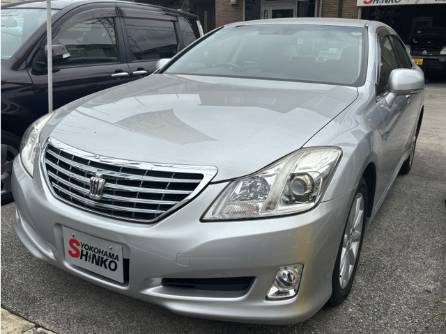 クラウン 3.0 ロイヤルサルーン 走行少ない!