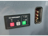 3相200Vの電源が必要です。