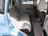 リアシートも綺麗です。