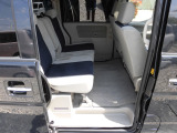 リアシートも綺麗です。