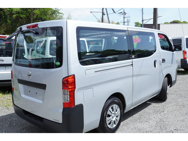 日産 NV350キャラバン 2.5 DX ロング ディーゼル 4WD 寒冷地仕様ナビB