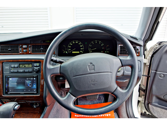 トヨタ クラウン 2.5 ロイヤルサルーン 新品WORK18インチアルミ 新品車